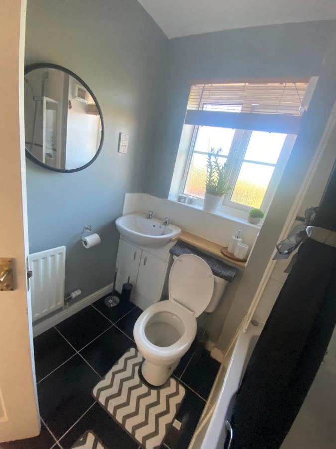 Inverness City Apartments - Modern & Bright Apartment Close To Raigmore Hospital & Shops Inshes Luaran gambar